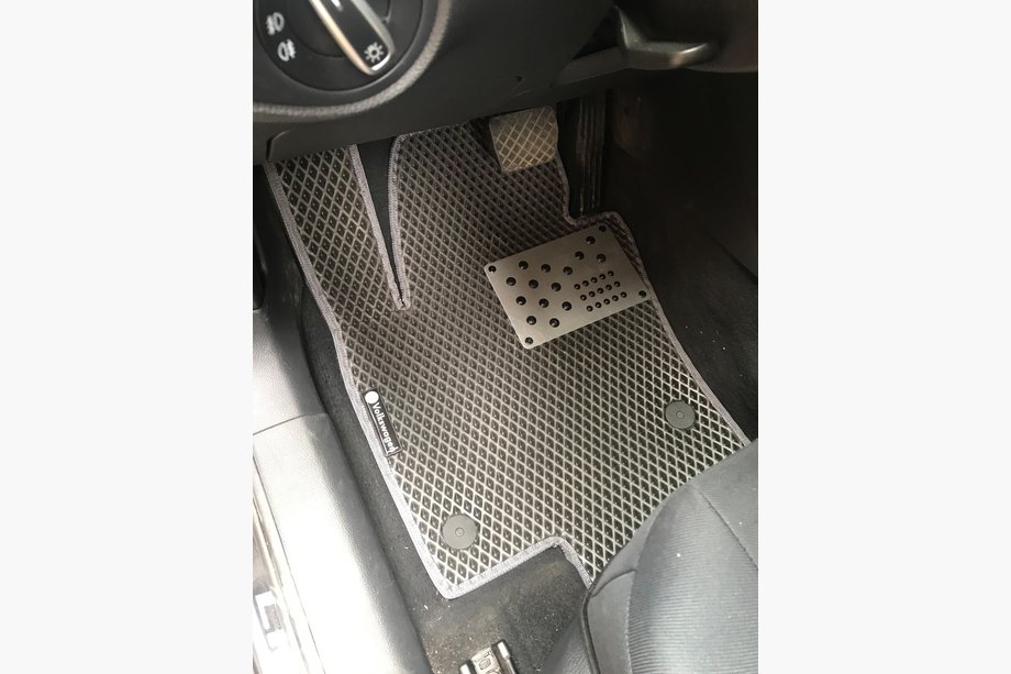 Volkswagen Sharan 2010-2023 Dywaniki poliuretanowe (2 rząd, EVA, czarne) Zdjęcia 1