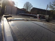 Land Rover Discovery Sport 2014- Belki dachowe na relingi zintegrowane zamykane na klucz (2 szt) zdjęcia 1