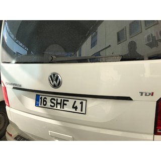 Listwa nad tablicą rejestracyjną (carbon) Volkswagen T6 2015-2024 zdjęcia 1