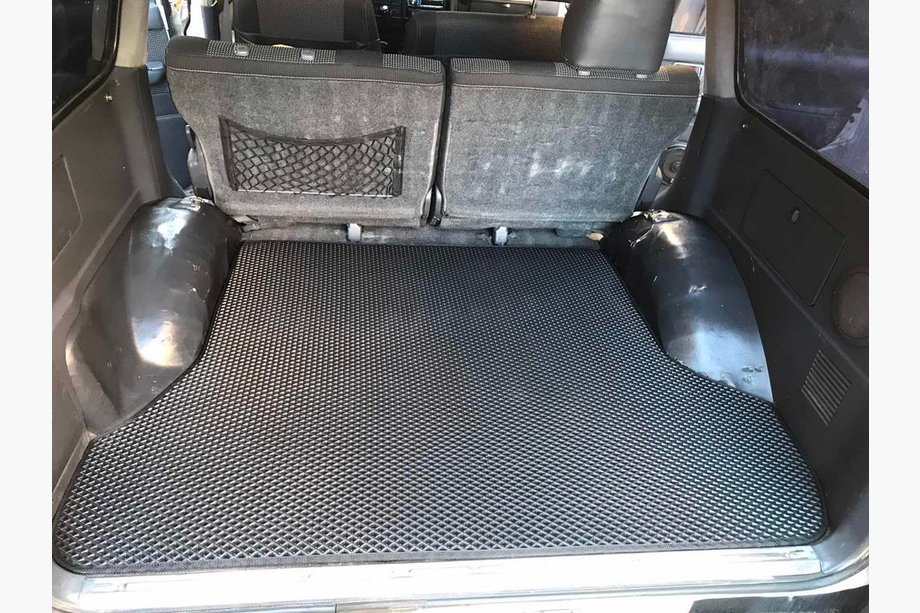 Toyota Land Cruiser 80 1990-1997 Dywanik bagażnika (EVA, Czarny) Image