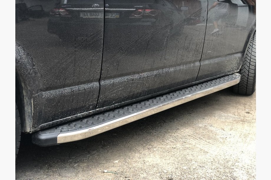 Volkswagen T5 2010-2015 Progi Boczne BlackLine (2 szt, Aluminium) Image