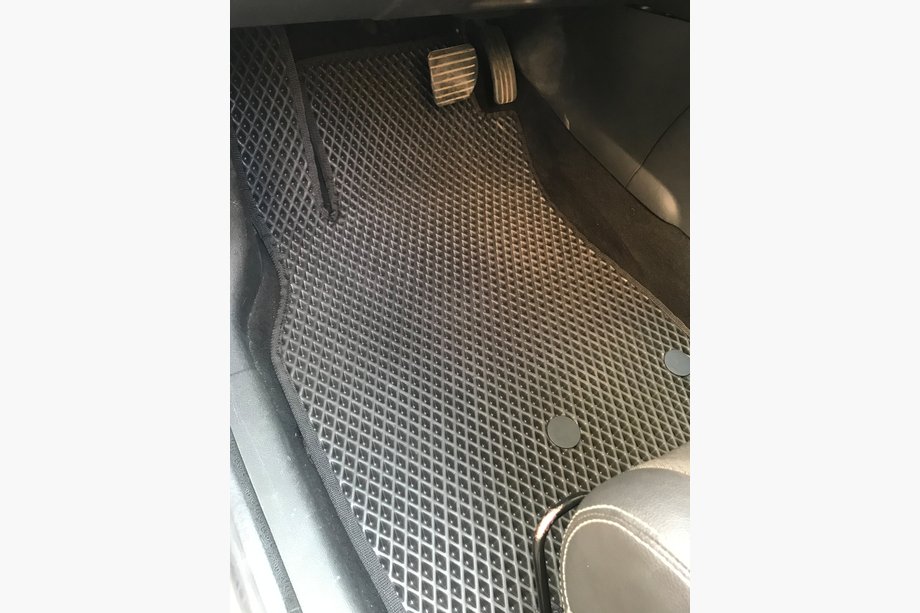 Renault Fluence 2009-2016 Dywaniki EVA (czarne) Image