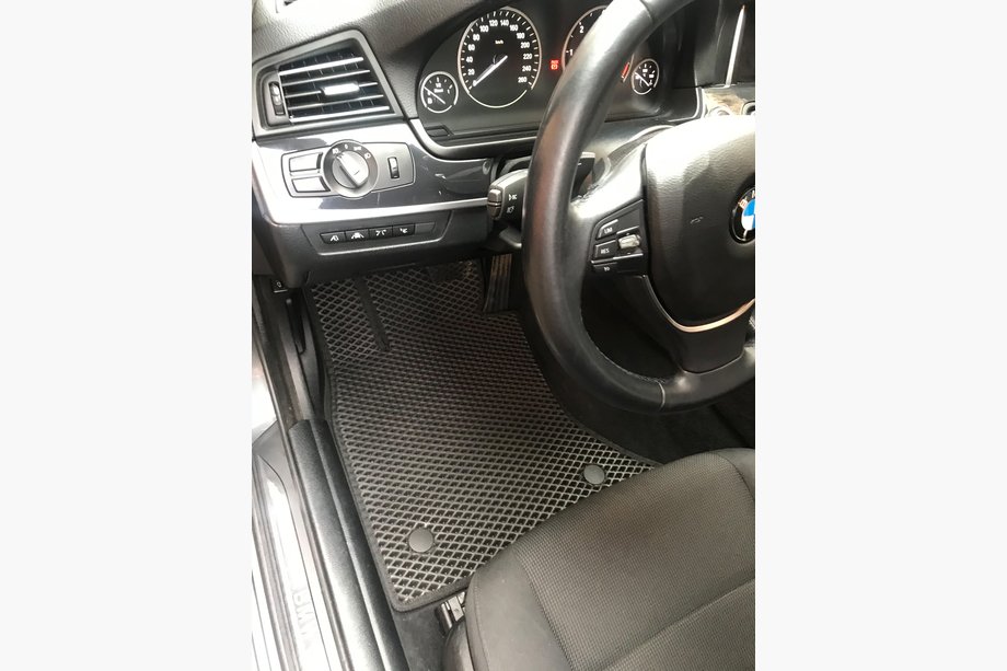 BMW 5 Series F10/F11 2010–2016 Dywaniki 2013-2016 (EVA, Czarne) Image