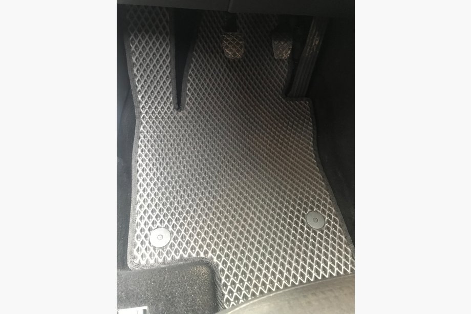 Volkswagen Jetta 2011-2018 Dywaniki EVA (czarne) Image