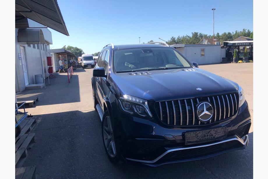 Mercedes GL/GLS class X166 2012-2019 Kompletny body kit z pełnymi zderzakami AMG V1 (GLS63) Zdjęcia 2