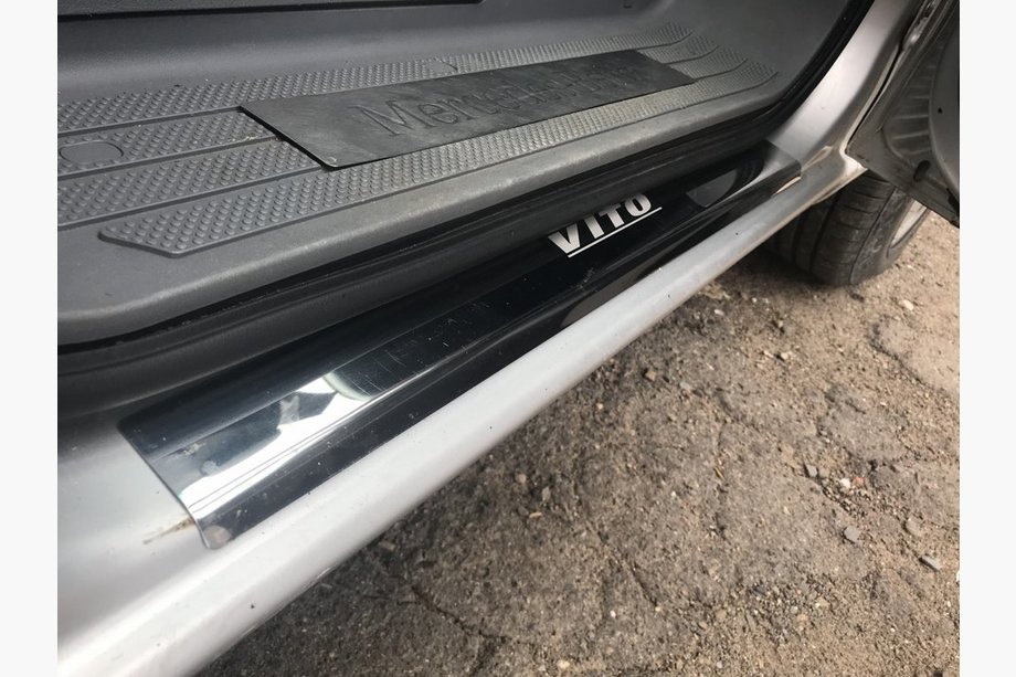 Mercedes Vito/V-class W447 2014- Nakładki na Progi Laser-Style (2 szt, Stal Nierdzewna) Image