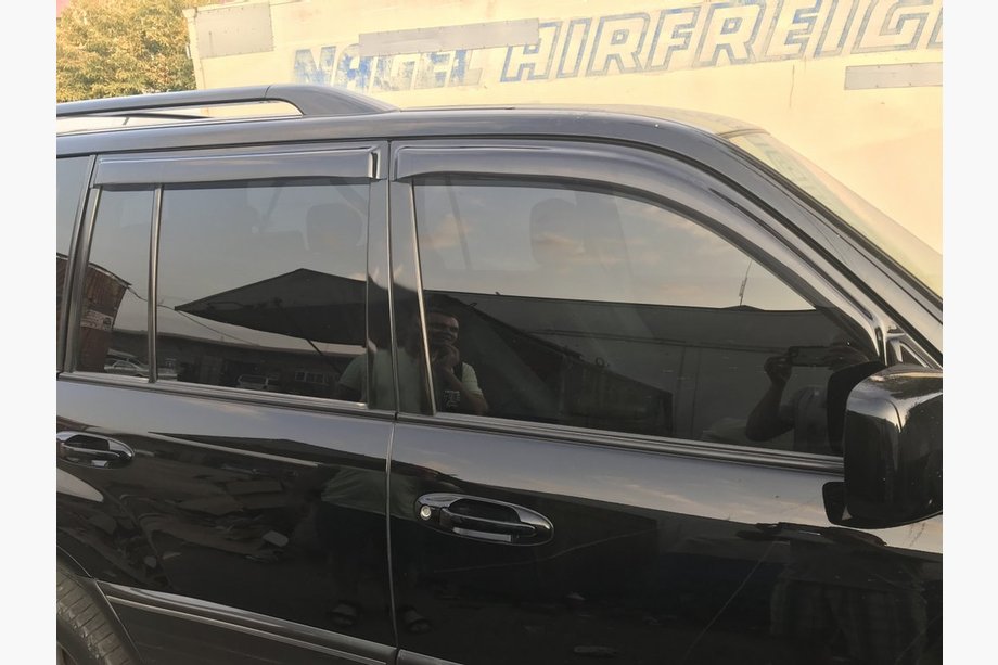 Lexus LX470 1998-2007 Deflektory Okien (4 szt, Niken) Image