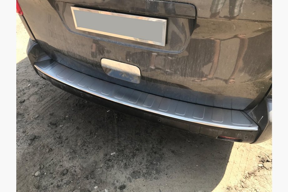 Peugeot Traveller 2017- Nakładka na tylny zderzak z rantem OmsaLine (stal nierdzewna) Długa Baza Image