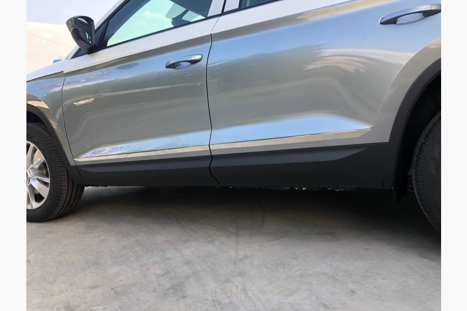Skoda Kodiaq 2016-2023 Szeroka listwa drzwiowa Carmos nierdzewna Image