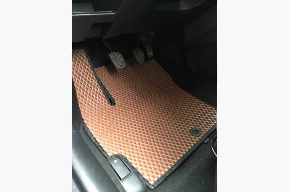 Mazda 3 2003-2009 Dywaniki EVA (ceglaste) Image