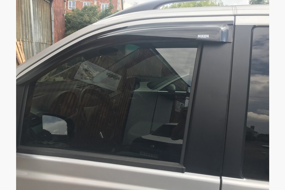 Mercedes Vito W639 2004-2014 Deflektory Okien (2 szt, Niken) Image