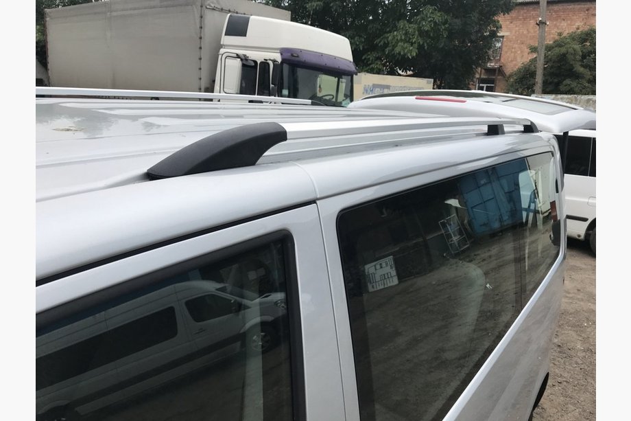 Volkswagen T5 2010-2015 Relingi Dachowe Chromowane Krótka baza, plastikowe stopki Image