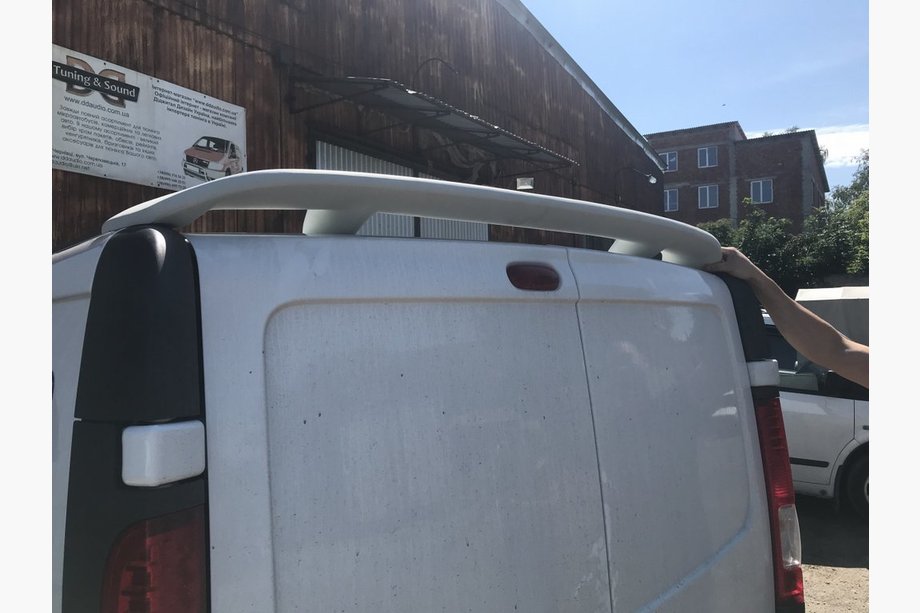 Renault Trafic 2001–2015 Spoiler dachowy (zagruntowany do lakierowania) Image