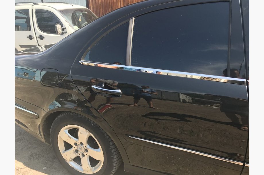 Mercedes E-class W211 2002-2009 Listwy Ozdobne Szyb Nierdzewne SD, Carmos - Stal turecka (4 szt.) Zdjęcia 6
