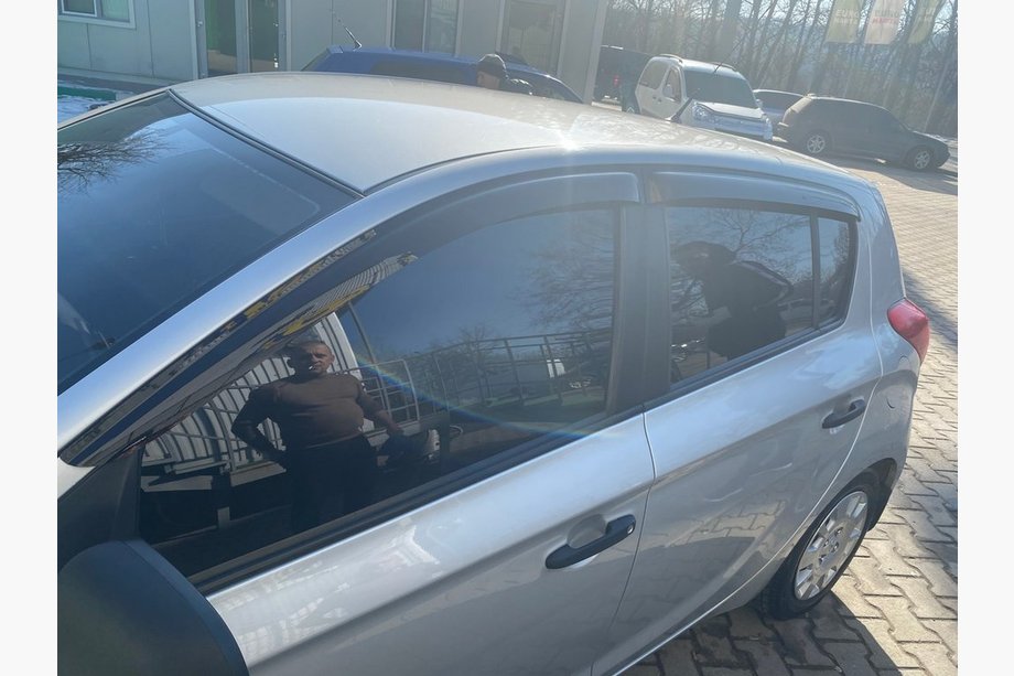 Hyundai I-20 2008-2012 Deflektory Okien (4 szt, ANV) Image