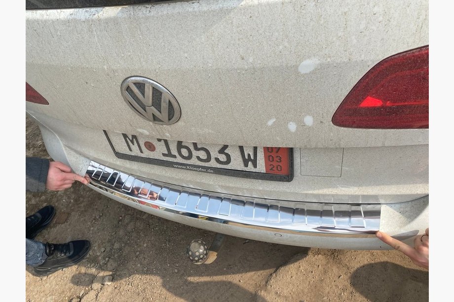 Volkswagen Touran 2010-2015 Nakładka na tylny zderzak Carmos Stal Nierdzewna Image