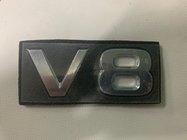 Nissan Patrol Y62 2010-2024 Emblemat V8 zdjęcia 1