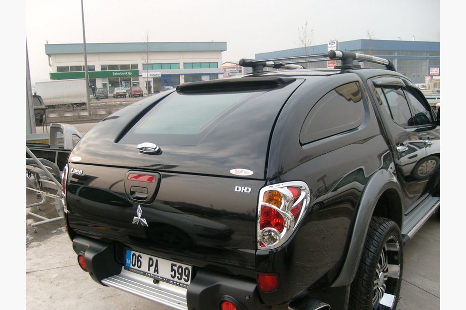 Mitsubishi L200 2006-2015 Hardtop STARBOX Image