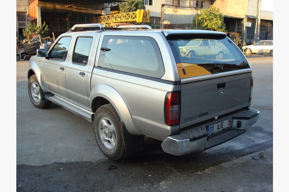 Nissan NP300 1999-2015 Canopy Zabudowa Hardtop Image