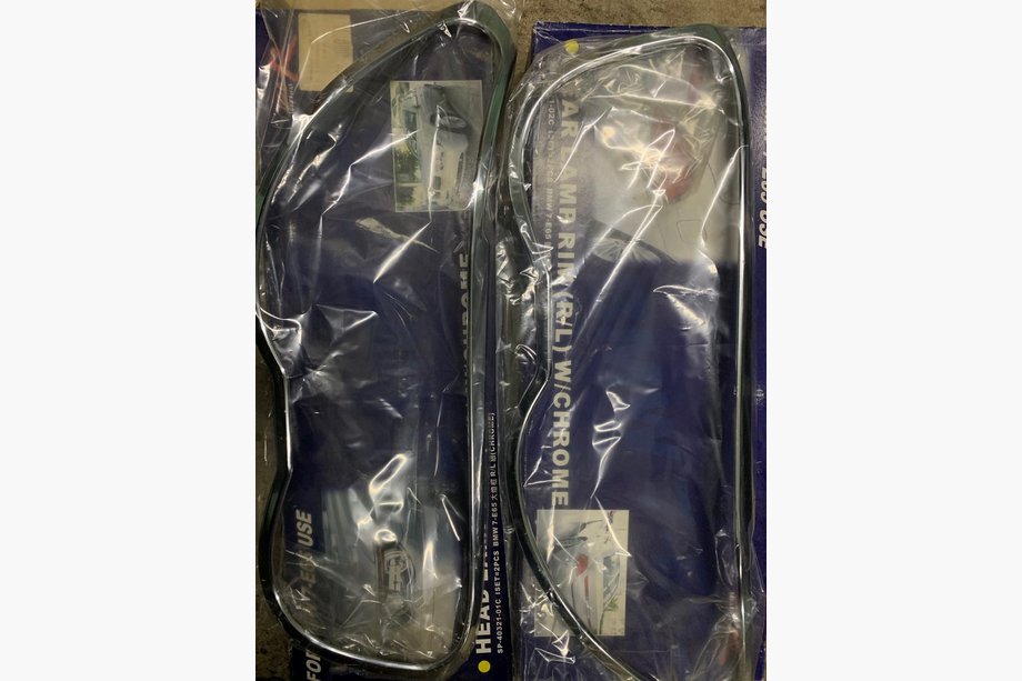 BMW 7 Series E65/66 2001-2008 Nakładki na Reflektory (2 szt., ABS) Image