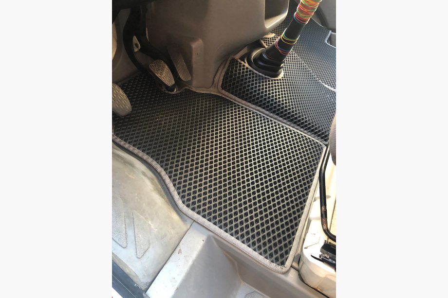 Mercedes Sprinter W901/902/903/904/905 1995–2006 Dywaniki EVA (TDI, czarne) Image