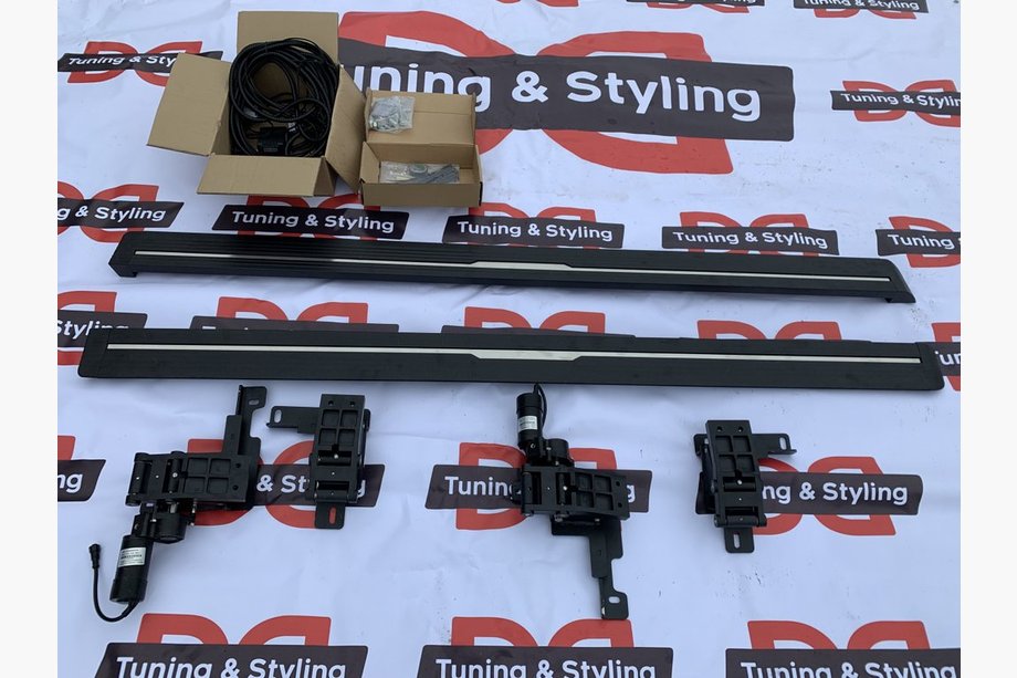 Range Rover Evoque 2012-2018 Progi boczne z mechanizmem wysuwanym (2 szt., aluminium) Image