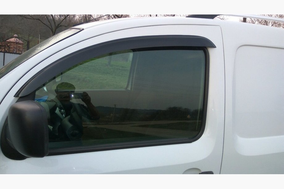 Peugeot Partner Tepee 2008-2018 Deflektory Okien (2 szt, UA-Sport) Image