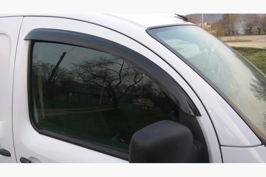Citroen Berlingo 2008-2018 Deflektory Okien (2 szt, UA-Sport) Image