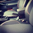 Audi A4 B5 1994–2001 Pokrowce Samochodowe (Skaj↗Tkanina, Premium) zdjęcia 1