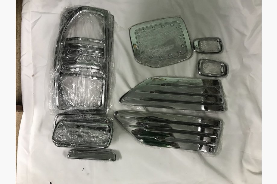 Toyota Land Cruiser 90 Prado 1996-2002 Pakiet Chrom (Zestaw) Image