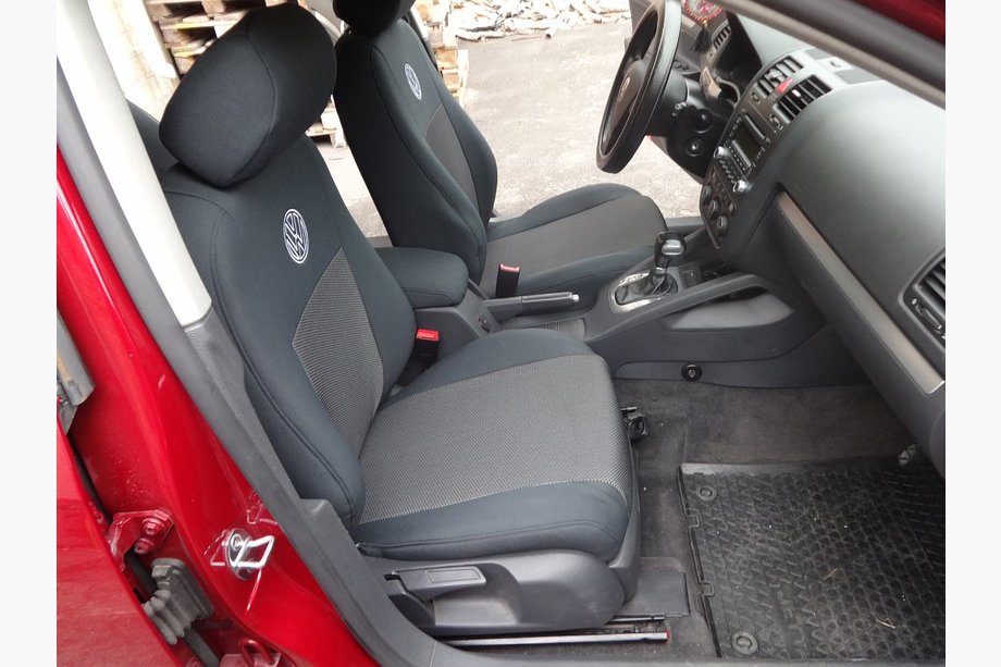 Volkswagen Jetta 2006-2011 Pokrowce Samochodowe (Materiałowe, Classik) Image