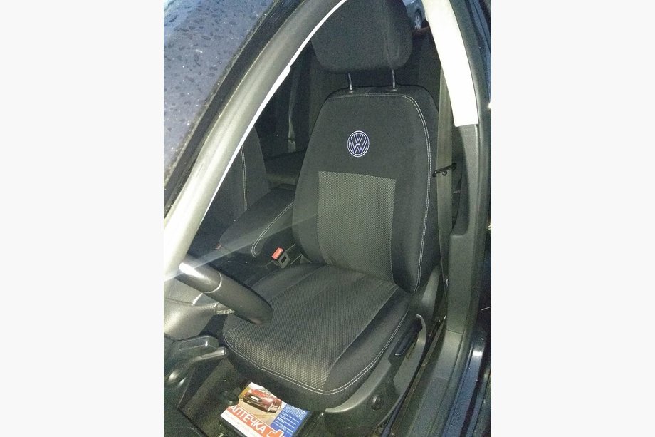 Volkswagen Passat B7 2012-2015 Pokrowce Samochodowe (Materiałowe, Classik) Image