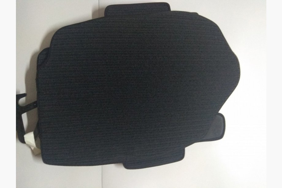 Mercedes GLE/ML class W166 2011-2018 Dywaniki welurowe (Corona) Zdjęcia 4