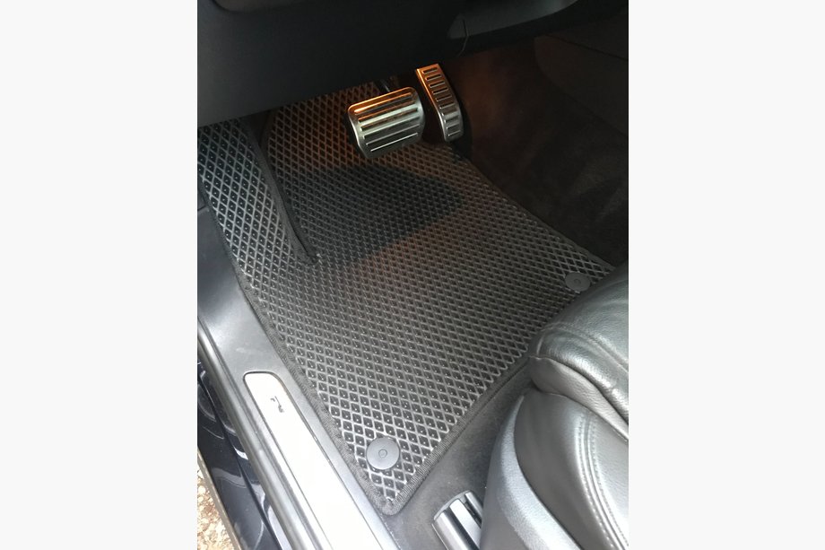 Volkswagen Touareg 2010-2018 Dywaniki EVA (czarne) Image
