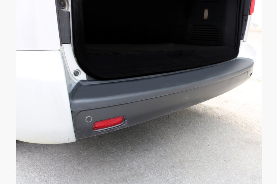 Citroen Jumpy/Dispatch 2017- Nakładka na tylny zderzak EuroCap (długa baza, ABS) Image