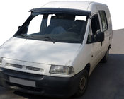 Fiat Scudo 1996-2007 Daszek na przednia szybe (czarny polysk, 5mm) zdjęcia 1