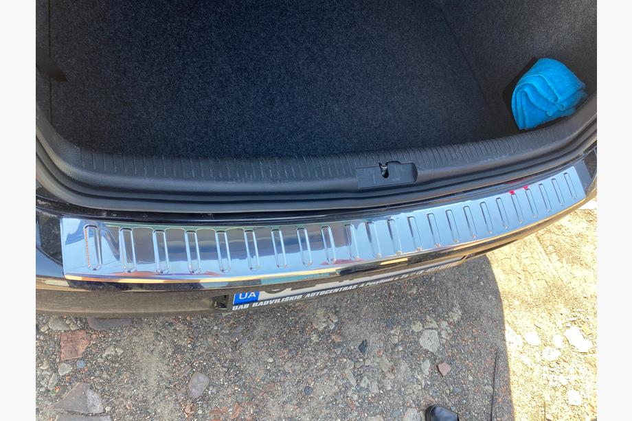 Volkswagen Golf 6 2008-2014 Nakladka na Tylny Zderzak Carmos (HB, Stal Nierdzewna) Image