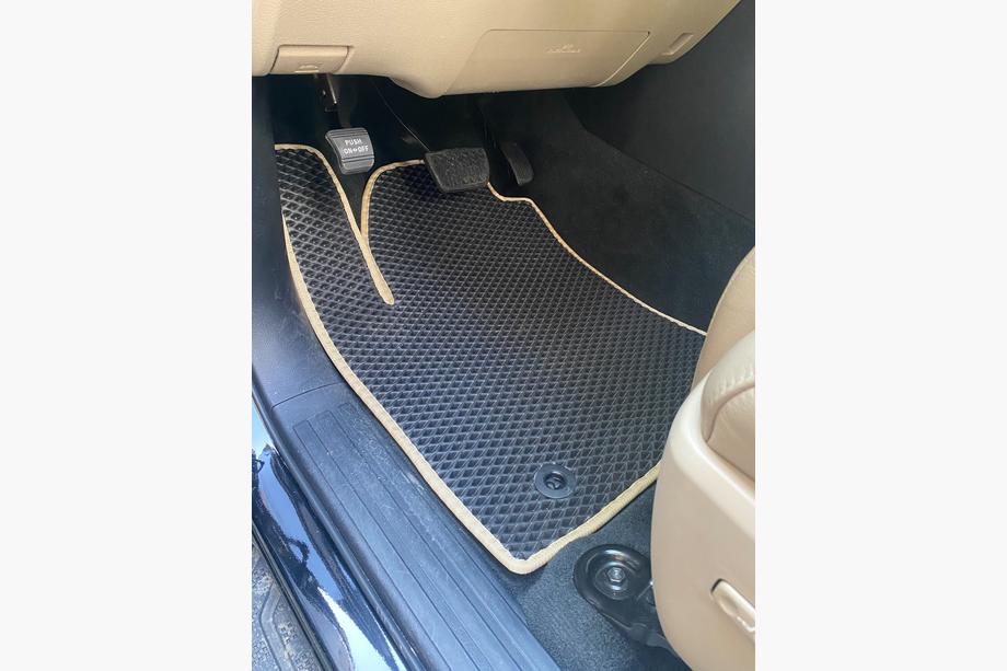 Toyota Sequoia 2007-2022 Poliuretanowe dywaniki 3 rzędy (EVA, czarne) Image