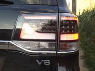 Toyota Land Cruiser 200 2007-2021 Tylne Lampy 2016+ (Executive Black) zdjęcia 4
