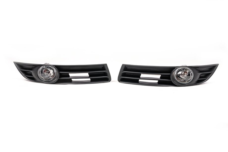 Volkswagen Passat B6 2006-2012 Światła Przeciwmgielne (z Żarówkami LED) Image