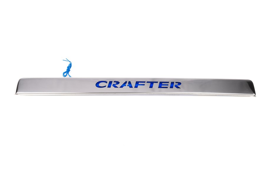 Volkswagen Crafter 2006-2016 Listwa chromowana nad tablicą rejestracyjną z oświetleniem LED (stal nierdzewna) Czerwone Podświetlenie Image