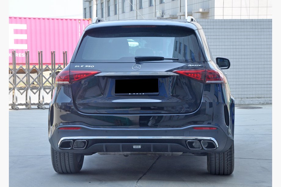 Mercedes GLE W167 2018- Dyfuzor tylny z końcówkami wydechu GLE63 Silver (2018-2026) Image