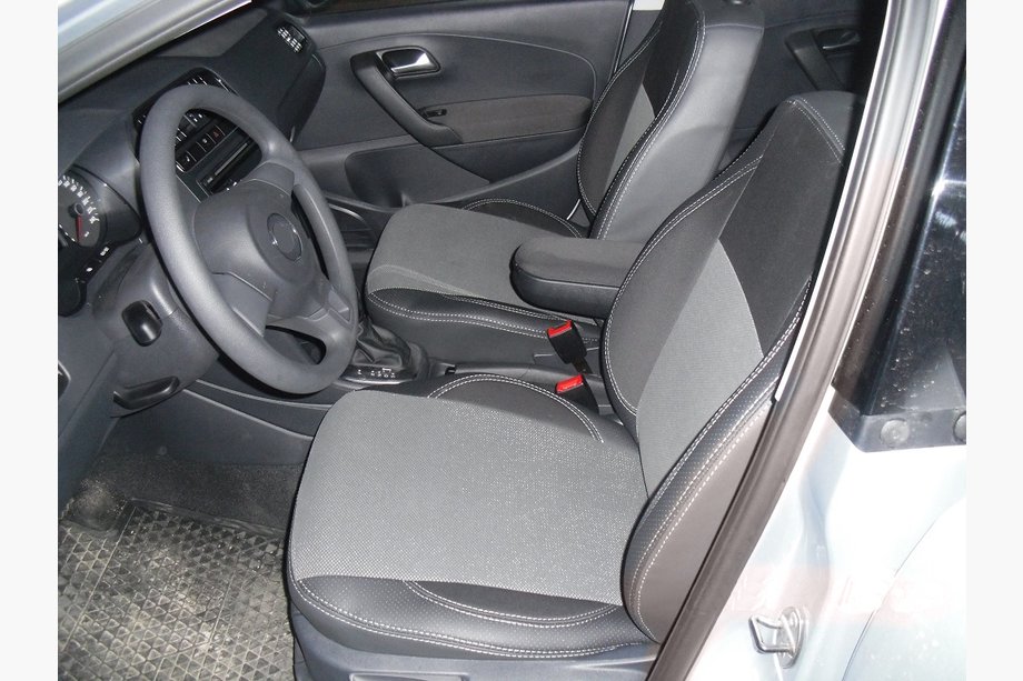 Volkswagen Polo 2010-2017 Pokrowce Samochodowe SoyuzAuto Premium Image