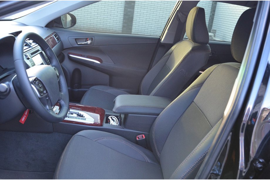 Toyota Camry 2011–2017 Pokrowce Samochodowe (Skóra Syntetyczna↗Tkanina, Premium) Zdjęcia 2