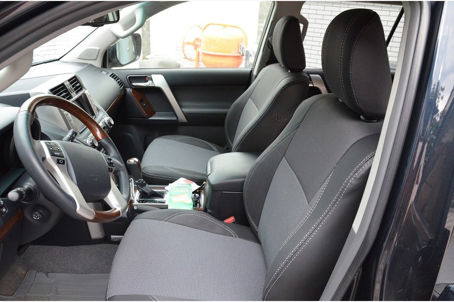 Toyota Land Cruiser Prado 150 2009-2023 Pokrowce Samochodowe (Skóra Syntetyczna + Tkanina, Premium) Image
