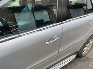 Mercedes ML W164 2005-2011 Zewnętrzne listwy ozdobne okien stal nierdzewna (4 szt) Carmos - Turecka Stal Nierdzewna zdjęcia 1