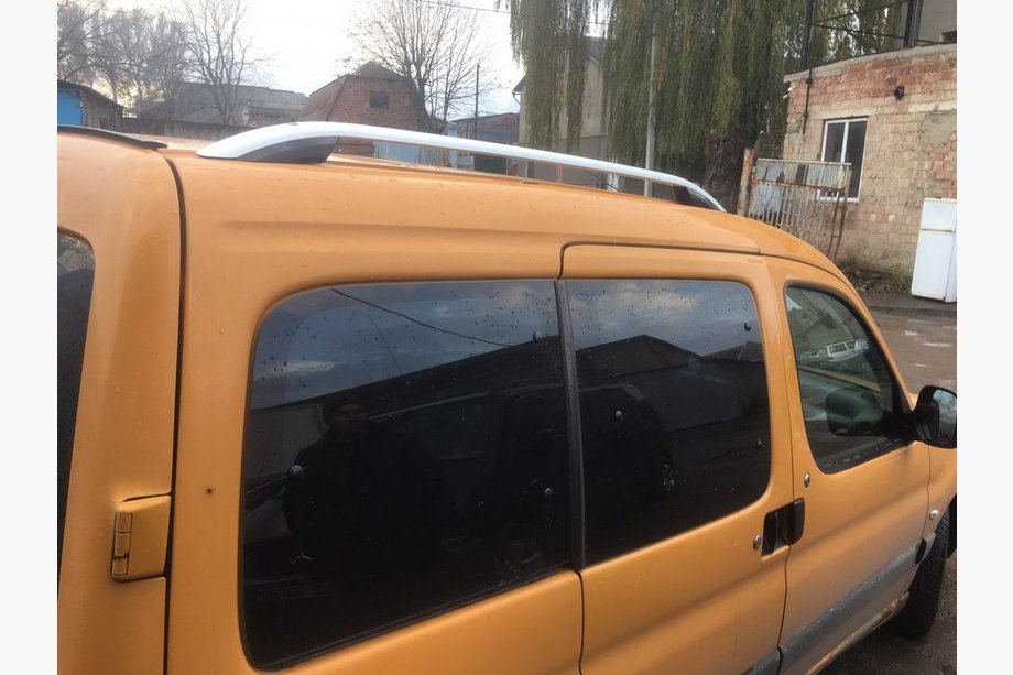 Citroen Berlingo 1996-2008 Relingi dachowe Skyport (szary mat) Zdjęcia 2