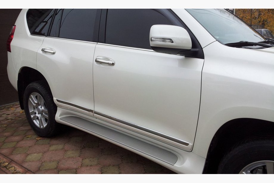 Toyota Land Cruiser Prado 150 2009-2023 Listwy drzwiowe (Design 2013-2017) Image
