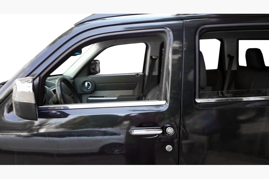 Dodge Nitro 2006-2011 Listwa Ozdobna Szyby Stal Nierdzewna Image
