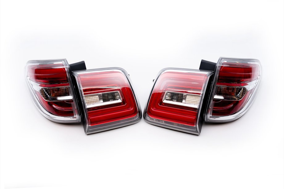 Nissan Armada 2016-2024 Tylne lampy LED (Design 2016-2018) Image